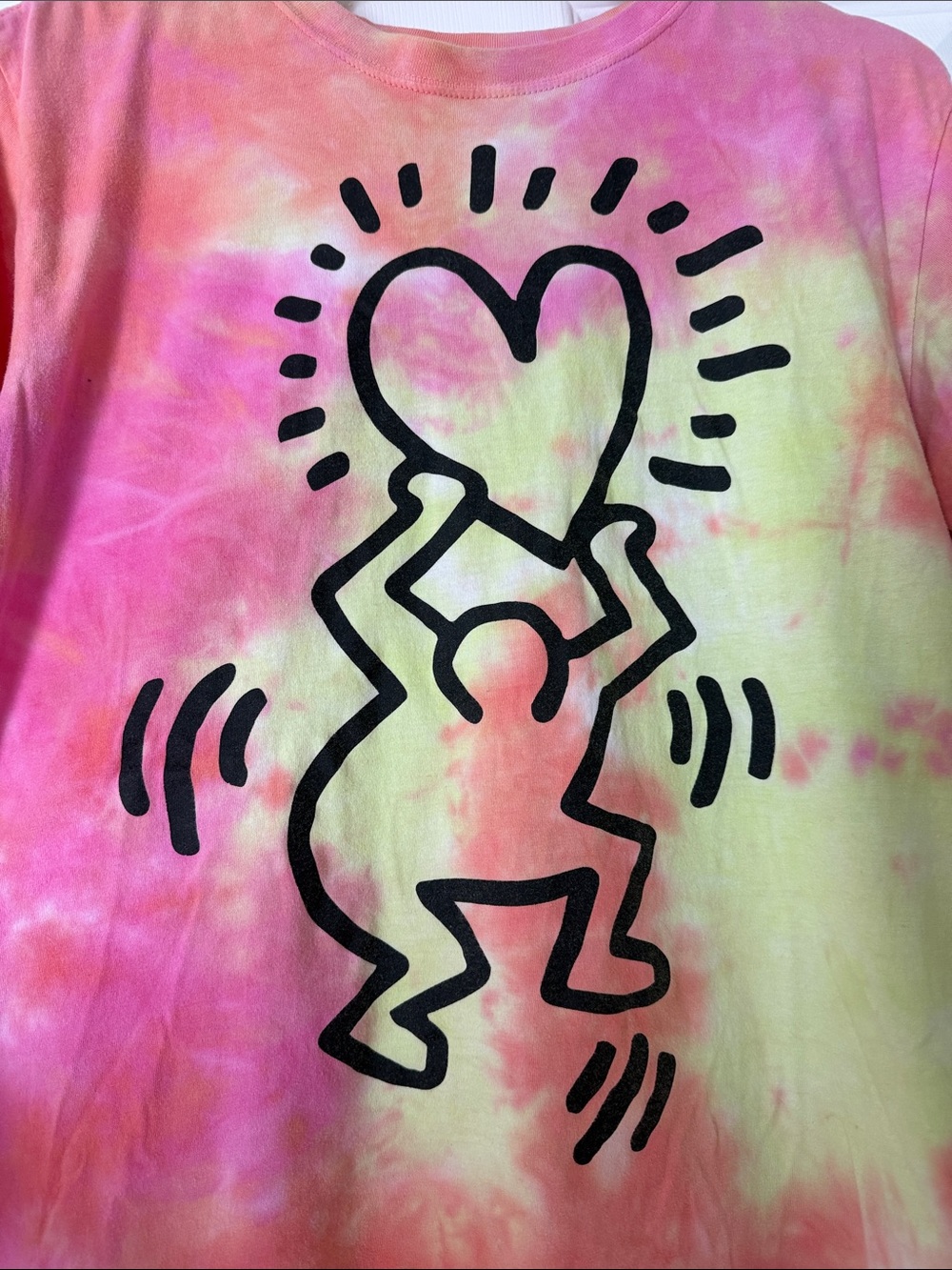 Tie-Dye Short Sleeve Tee with Heart Figure - Pink & Yellow - Picture 3 of 5